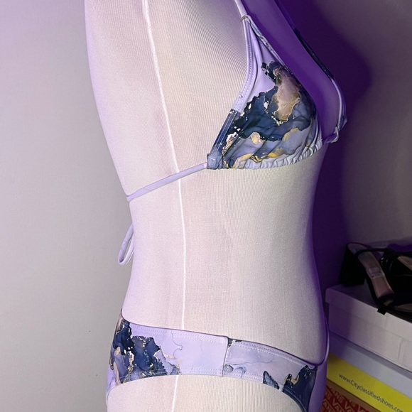 Cute marble swim set 🏊‍♀️ - Picture 3 of 3